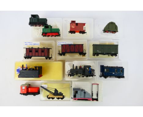 Bachmann - Minitrains - Roco - Others - An assortment of over 12 00-9 gauge item in predominantly replacement boxes. Some ite