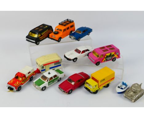 Corgi - Matchbox - Diecast - An assortment of 12 unboxed diecast vehicles from various makes to include 320 Return of the Sai