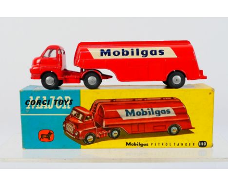 Corgi Major Toys - A boxed Bedford Mobilgas Tanker # 1110. The model appear in Very Good condition with signs of light use. T