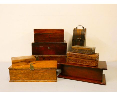 A large quantity of wood boxes, together with a box of jewellery and trinket boxes. (2) 