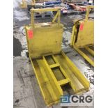 Presto CR7+20 electric/ hydraulic tipping table lift, 2000 lb capacity