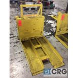 Presto CR7+20 electric/ hydraulic tipping table lift, 2000 lb capacity