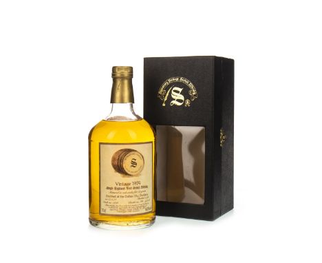 DALLAS DHU 1974 SIGNATORY VINTAGE AGED 18 YEARS Single Malt Scotch Whisky Distilled 17 May 1974, matured in cask no. 1498, bo