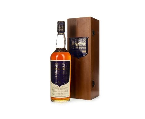 ROYAL LOCHNAGAR SELECTED RESERVE Single Malt Scotch Whisky Bottle no. 38333. 75cl, 43% volume, in wooden box.