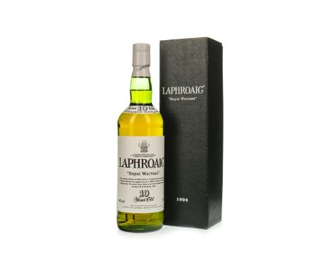 LAPHROAIG ''ROYAL WARRANT'' 10 YEARS OLD Single Malt Scotch Whisky Celebrates the granting of the Royal Warrant by HRH The Pr