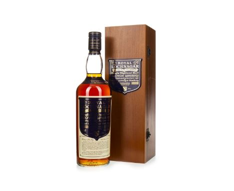 ROYAL LOCHNAGAR SELECTED RESERVE Single Malt Scotch Whisky Bottle no. 38097. 75cl, 43% volume, in wooden box.