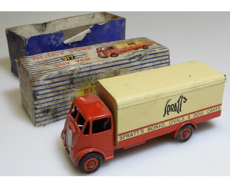 DINKY TOYS 917 GUY VAN SPRATTS - BOX 