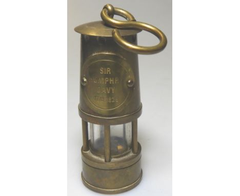 MINIATURE HUMPHRY DAVY MINERS LAMP 