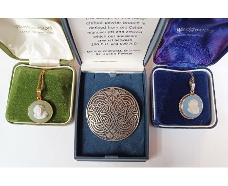 A 9ct GOLD ON SILVER WEDGWOOD NECKLACE, A PEWTER ST JUSTIN CORNWALL CELTIC BROOCH &amp; ANOTHER WEDGWOOD NECKLACE