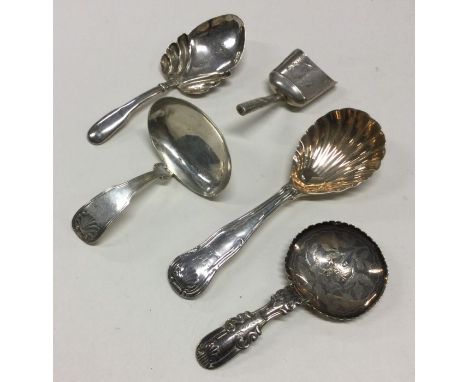 Five various Georgian silver caddy spoons to include an acorn shaped example. Birmingham 1828. By TR. Approx. 65 grams. Est. 