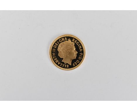 United Kingdom - Elizabeth II (1952-2022) Sovereign, dated 2002, Jubilee issue, fourth portrait, right, ./. quartered shield 
