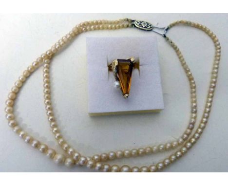 Cultured Pearl Necklace with 9ct Clasp and A Stevensons 14ct Gold Dress Ring set with citrine (2). Condition report: see term