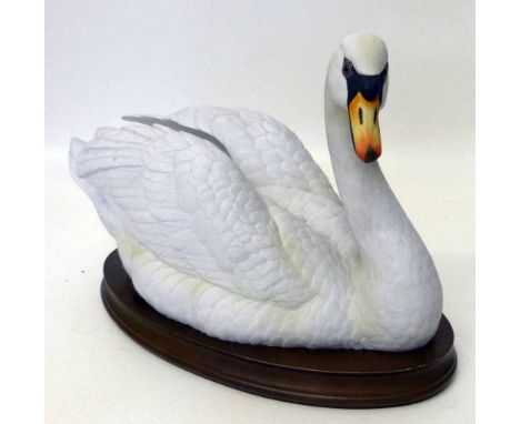 Goebel swan. Condition report: see terms and conditions.