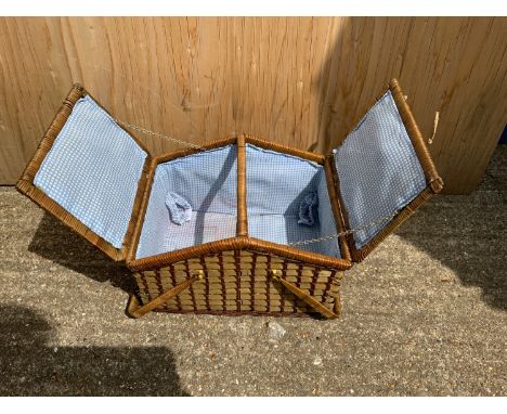Hamper 