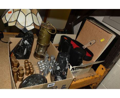 A BOX AND LOOSE ASSORTED SUNDRY ITEMS, comprising a set of modernist style aluminium chess pieces, an Imperial manual typewri