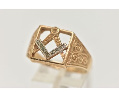 A GENTS 9CT GOLD MASONIC SIGNET RING, open work square signet detailing the Masonic square and compass, set with single cut d