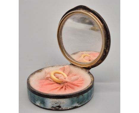 London Import silver and enamel art deco compact box. Contains mirror and pounder utensil. [4.5cm diameter] [Some damage to e