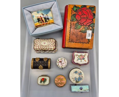 Tray of various sized trinket boxes; Fine Sevres hand painted rose design porcelain trinket dish with lid, Boxed Halcyon Days