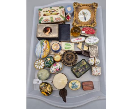 Tray of collectable pill and trinket boxes; Shell purse, Treen carved shoe snuff, Amber colour glass sphere, Limoge bird plaq