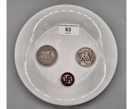 A Selection of WW2 German Nazi memorabilia; Hitler Youth enamel badge, 1940 german WW2 Commemorative coin, 1938 German coin a
