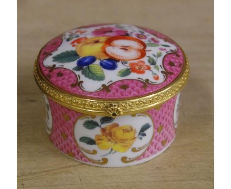 Royal Worcester trinket box 6.5cm diameter approx.