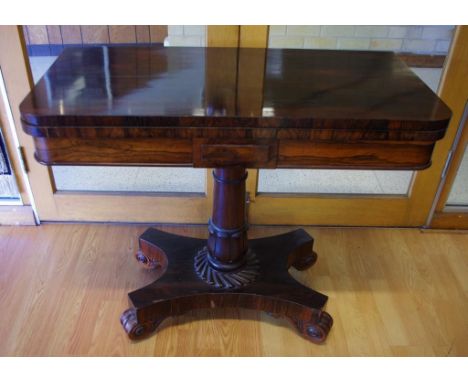 William IV rosewood card table with fold over swivel top, 91.5 cm wide, 75 cm high