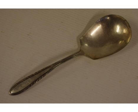 Chinese sterling silver serving spoon with impressed mark to back, 21.5cm long, 65 grams, tested 900/1000 purity
