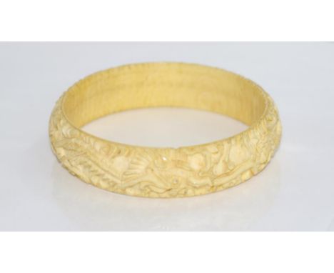 1930s carved ivory dragon bangle