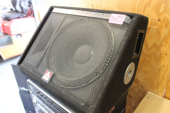 peavey floor monitor