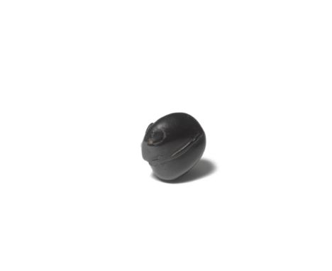 AN UMOREGI NETSUKE OF A RATEdo period (1615-1868), late 18th/early 19th centuryThe rat twisting left, grasping the base of it