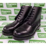 John Land Ankle boots - size 9L - 1 bag, spare laces