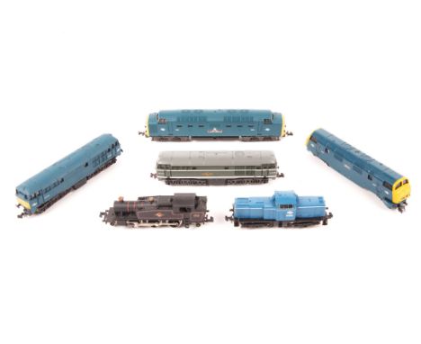6 N gauge diesel / diesel electric locomotives. Lima - 2x BR Class 31 A1A-A1A diesel locomotive D5509 in lined green livery a