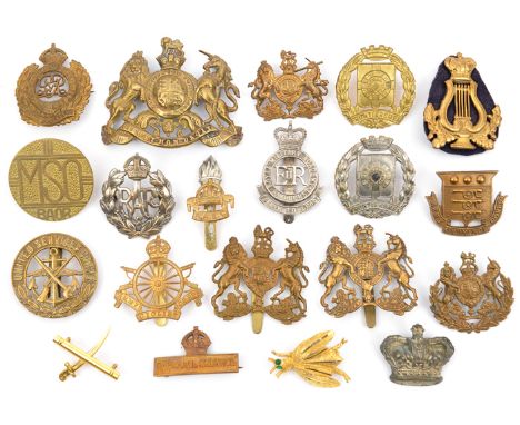 16 corps and miscellaneous badges, including Geo V RE (brooch pin), Ordnance small, Army Cyclists 16 spokes (in unissued cond