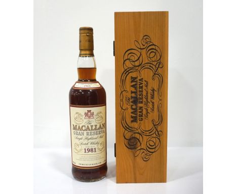 MACALLAN GRAN RESERVA 1981 VINTAGEA lovely example of the Macallan Gran Reserva Single Malt Scotch Whisky distilled in 1981. 