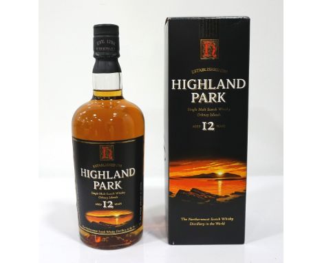 HIGHLAND PARK 12YO An older presentation of the Highland Park 12 Year Old Single Malt Scotch Whisky.  70cl.  40% abv.  In ori