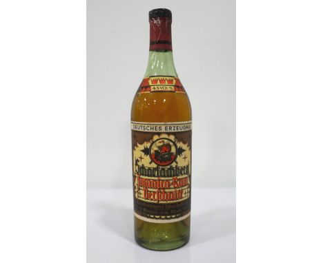 SCHARLACHBERG JAMAICA RUM VERSCHNITT CA. 1950A rare and nicely presented bottle of Jamaican rum from the 1950's by Scharlachb