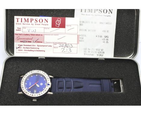 VW: gents wristwatch, boxed, working at lotting. P&amp;P Group 1 (£14+VAT for the first lot and £1+VAT for subsequent lots) 