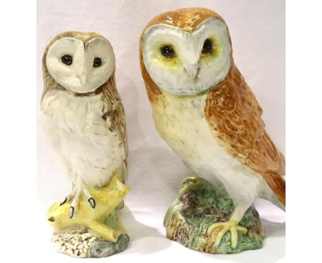 Beswick barn owl figurine H: 19 cm, with Whyte and Mackay barn owl by John G Longue, H: 17 cm. P&amp;P Group 2 (£18+VAT for t