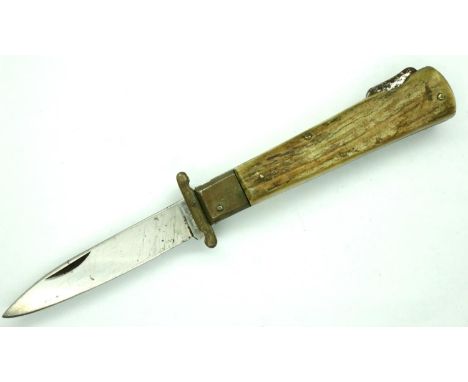 Antler handle folding knife, blade L: 10 cm. P&amp;P Group 1 (£14+VAT for the first lot and £1+VAT for subsequent lots) 