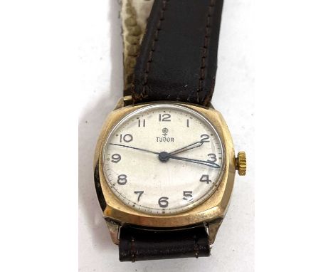9ct gold Tudor wristwatch hallmarked in the back of the case and in the side of the case, it has a manually crown wound movem