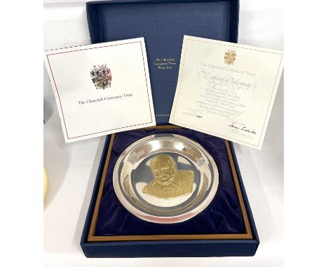 Churchill Centenary Trust Plate, the centre with a gilt bust portrait of Sir Winston Churchill, limited edition number 1065, 