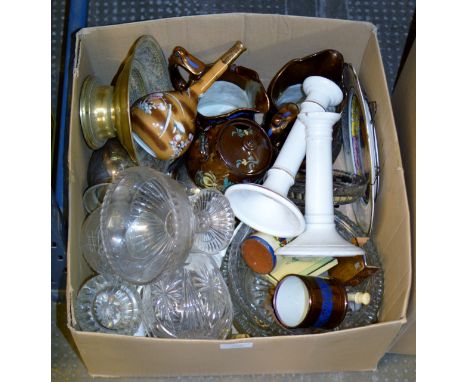 BOX CONTAINING LUSTRE JUGS, CUT GLASS WARE, PARAGON ROYALTY PLATE, BUD VASE, BRASS PEDESTAL BOWL, POWDER COMPACT ETC     