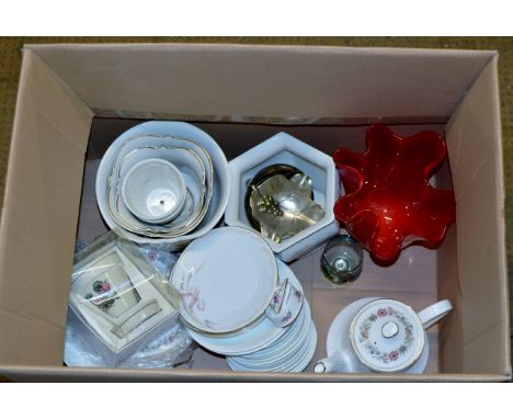 BOX CONTAINING VARIOUS PLANTERS, PARAGON TEA WARE, GLASS VASE ETC     