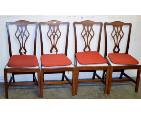 SET OF 4 MAHOGANY CHIPPENDALE STYLE DINING ROOM CHAIRS     