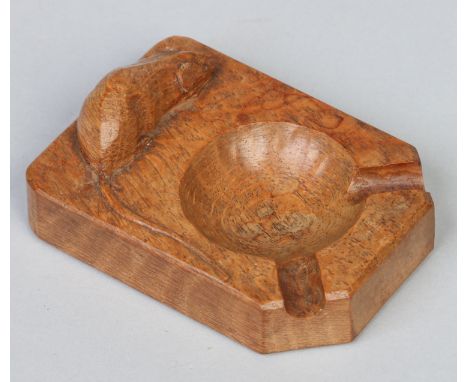 A Robert "Mouseman" Thompson carved oak ashtray adorned with the Mouseman motif, 10cm.   Condition Report. To be used as a gu