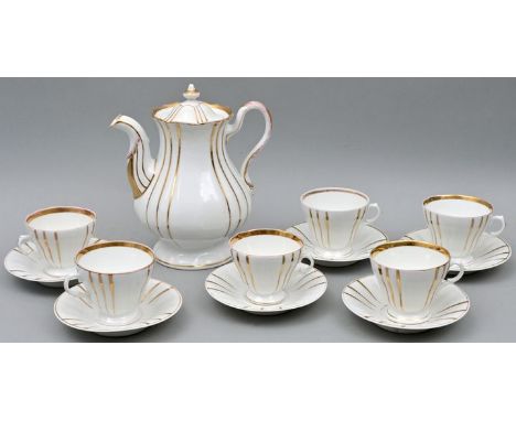 Kaffeekanne und sechs Kaffeetassen mit Untertassen, Altwasser/ Schlesien, C. Tielsch, Ende19. Jh. Porzellan, gerippte Form mi