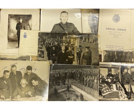 Photographs: Irish Army &amp; Commemorative 1916: [A. Lohan (Capt.) &amp; other] R.N. &amp; I.R.M. (Irish Military College), 
