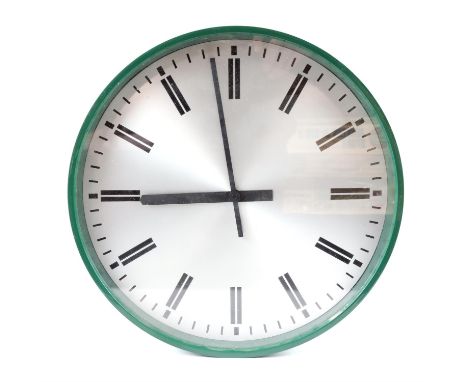 Gent of Leicester Slave Clock, marked Chloride Gent 1976, 21 15 0137, in green plastic case, diameter 33cm 