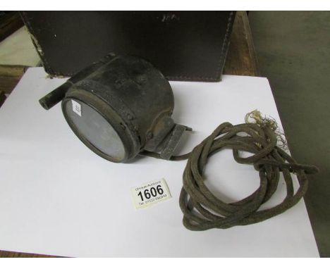 An old spot light.