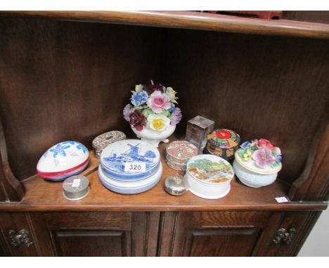 A mixed lot of trinket boxes etc.,